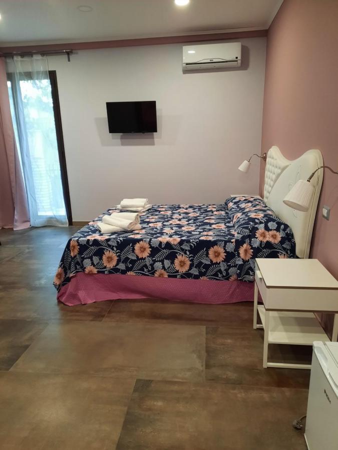 לינה וארוחת בוקר גיארדיני נאקסוס Taorbay מראה חיצוני תמונה